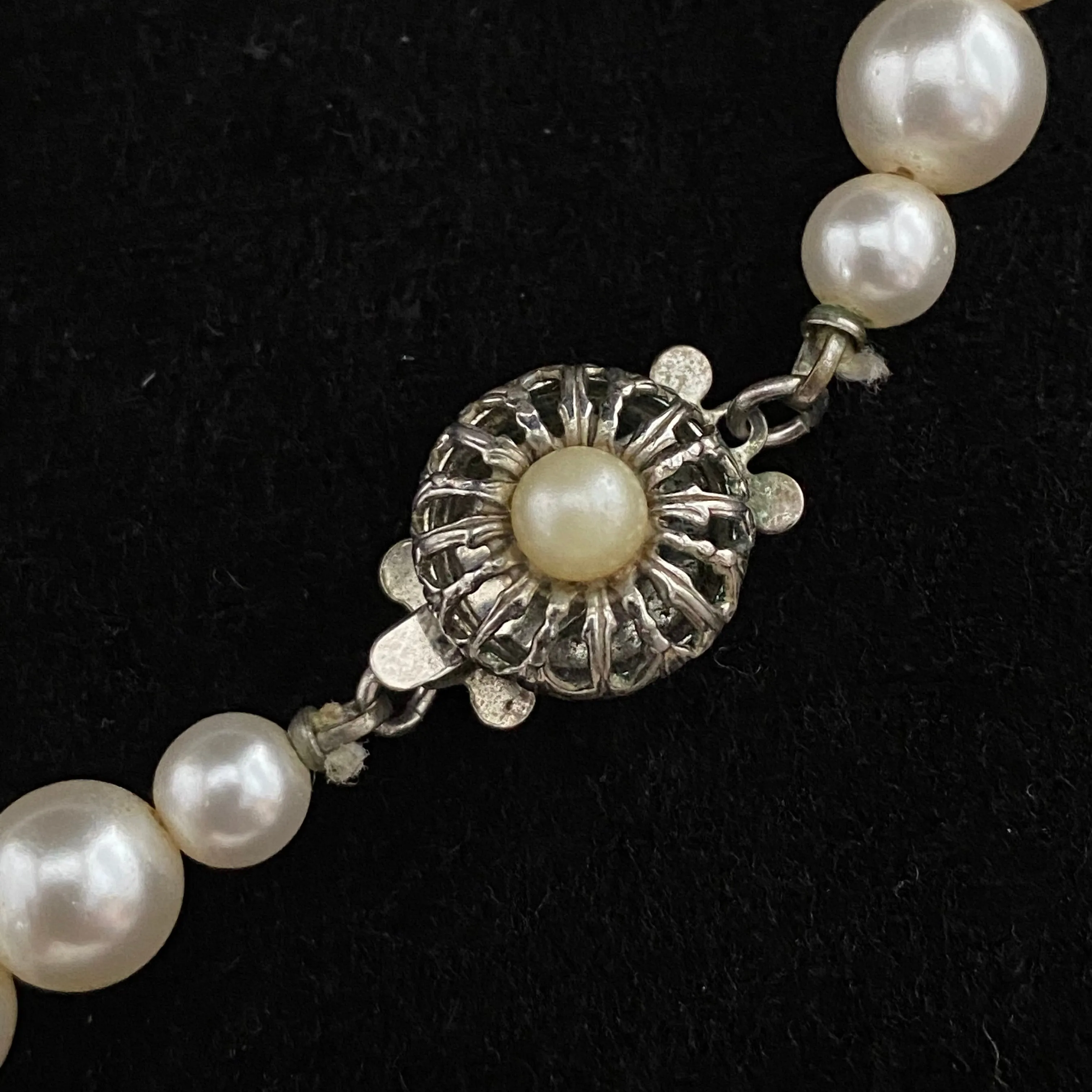 1969 Sarah Coventry First Lady Necklace