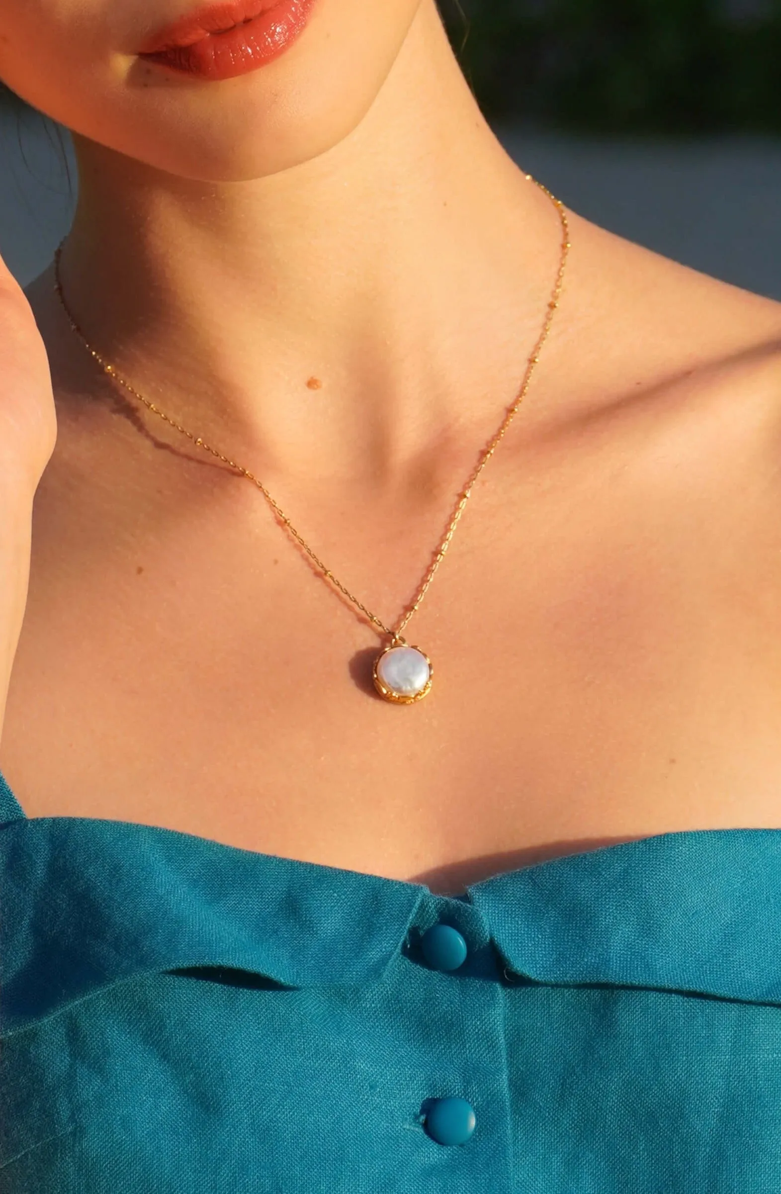 Alya Pearl Necklace