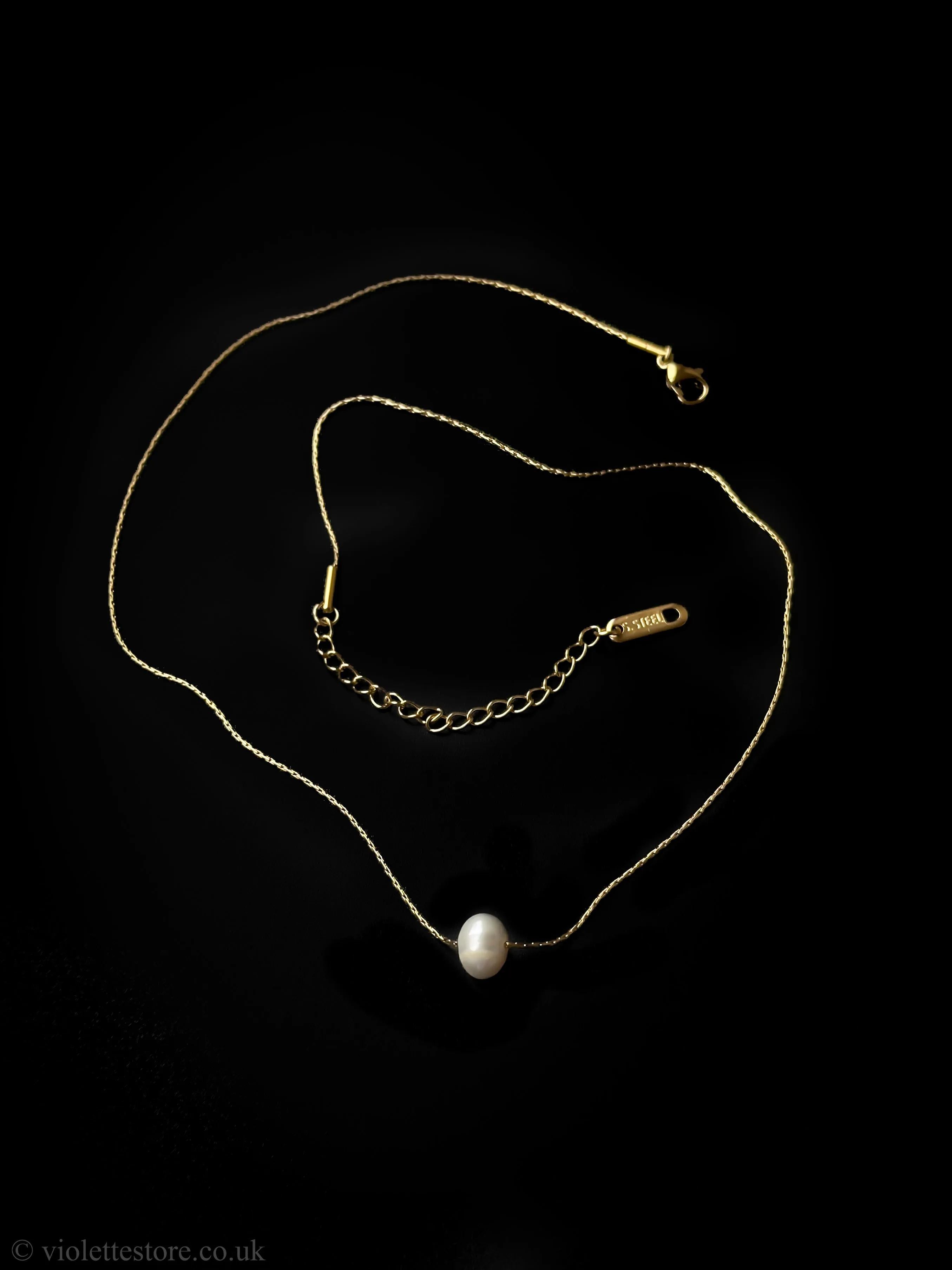 Dainty Pearl Necklace