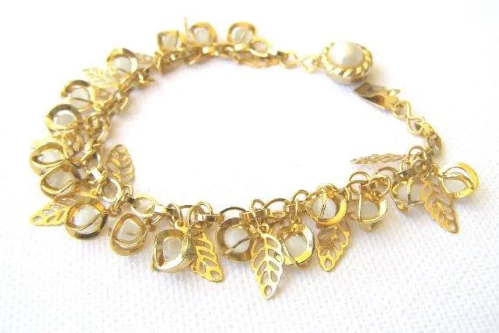 Gold Pearl Necklace