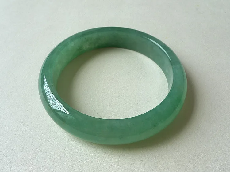 Natural Jade Bangle Jadeite Bangle Internal Diameter 55.2mm BER202