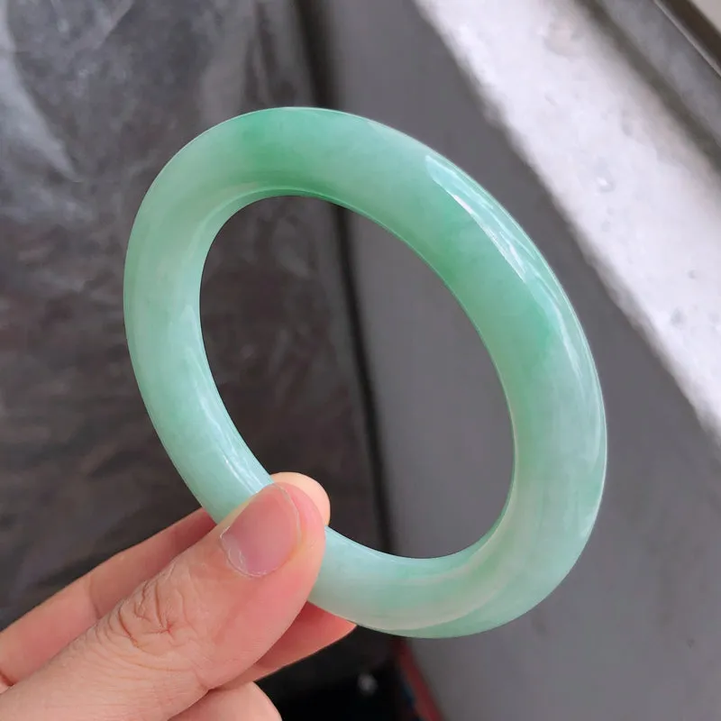 Natural Jade Bangle Jadeite Bangle Internal Diameter 56mm NBE075