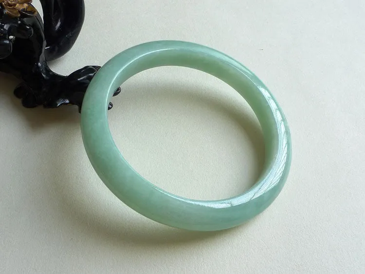 Natural Jade Bangle Jadeite Bangle Internal Diameter 59.4mm BER061