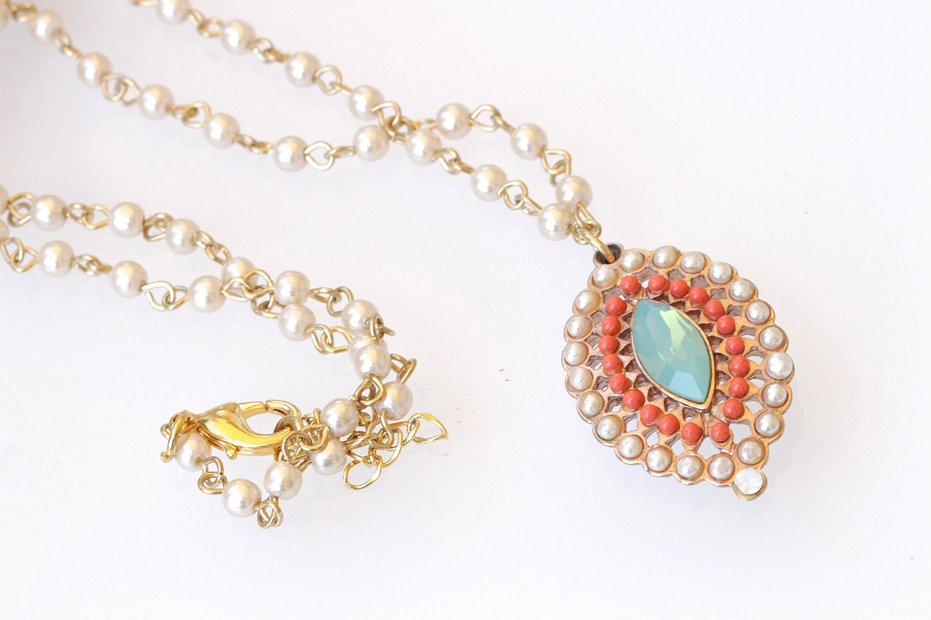 PEARL CORAL NECKLACE