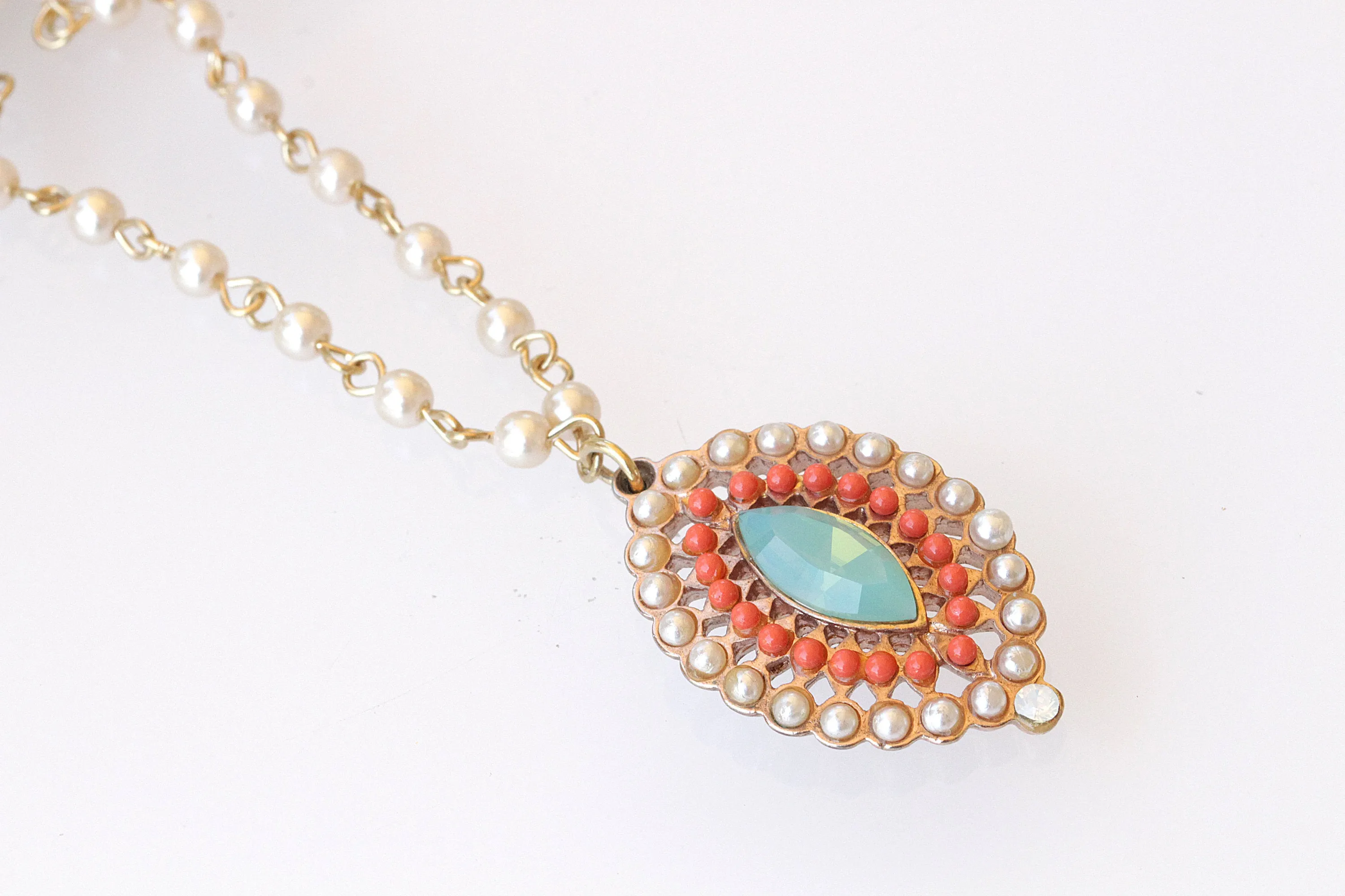 PEARL CORAL NECKLACE