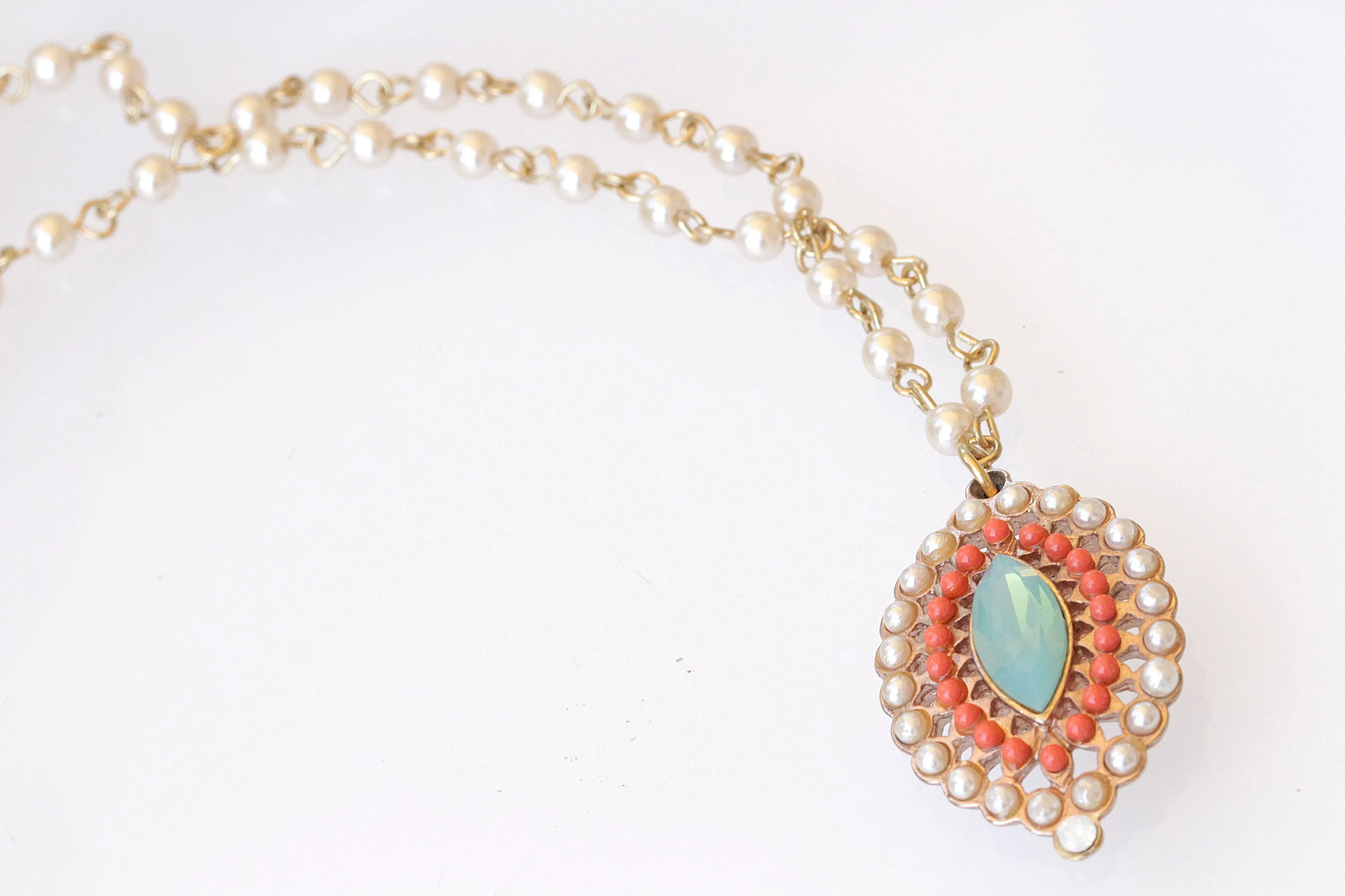 PEARL CORAL NECKLACE