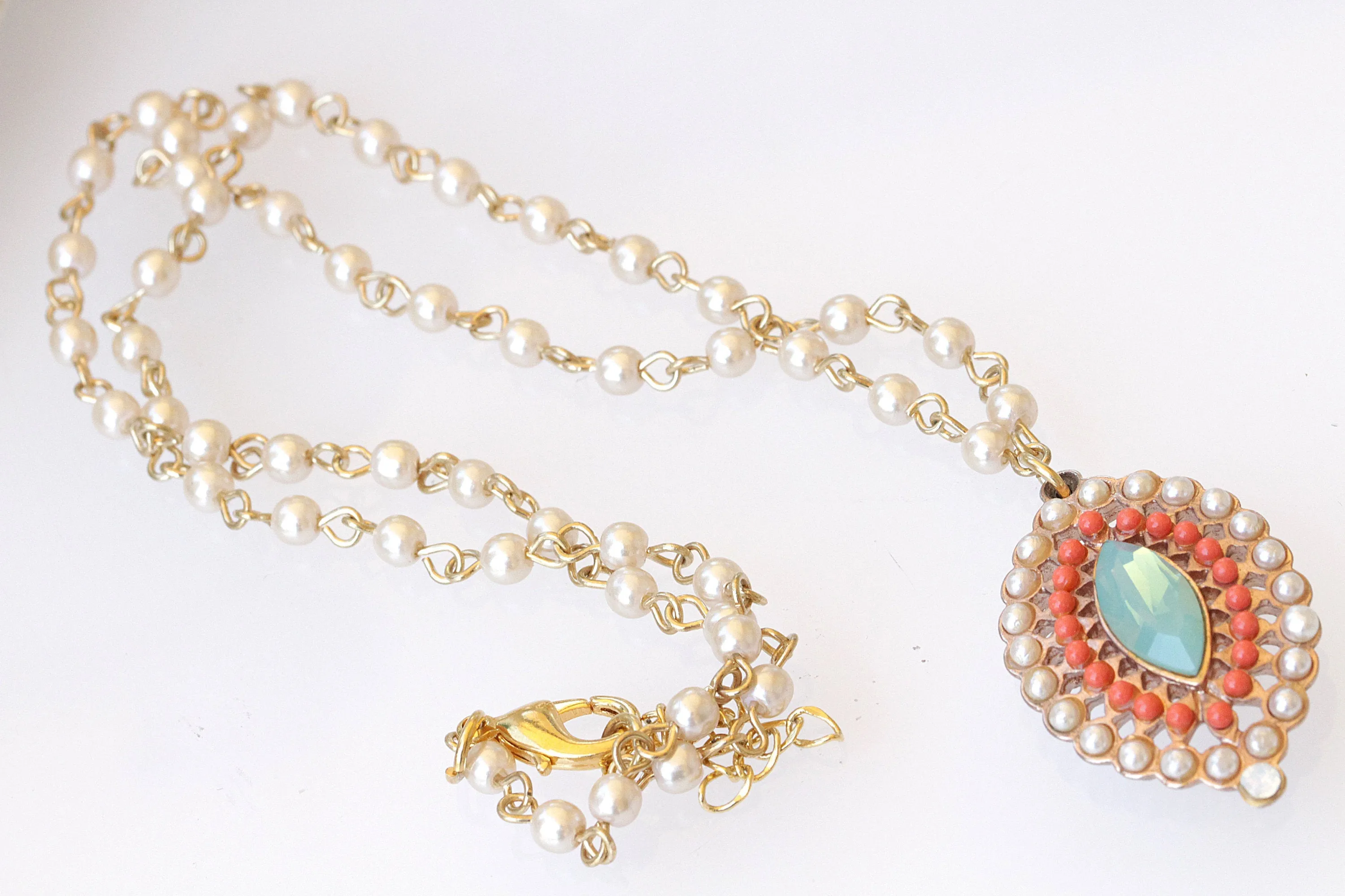 PEARL CORAL NECKLACE