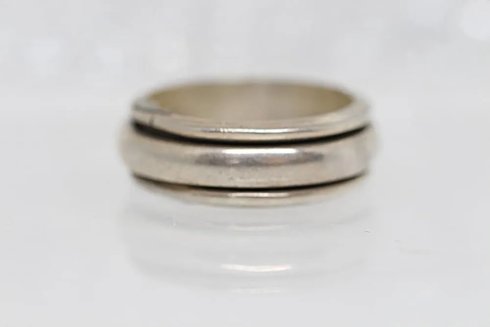 Silver Spinning Ring