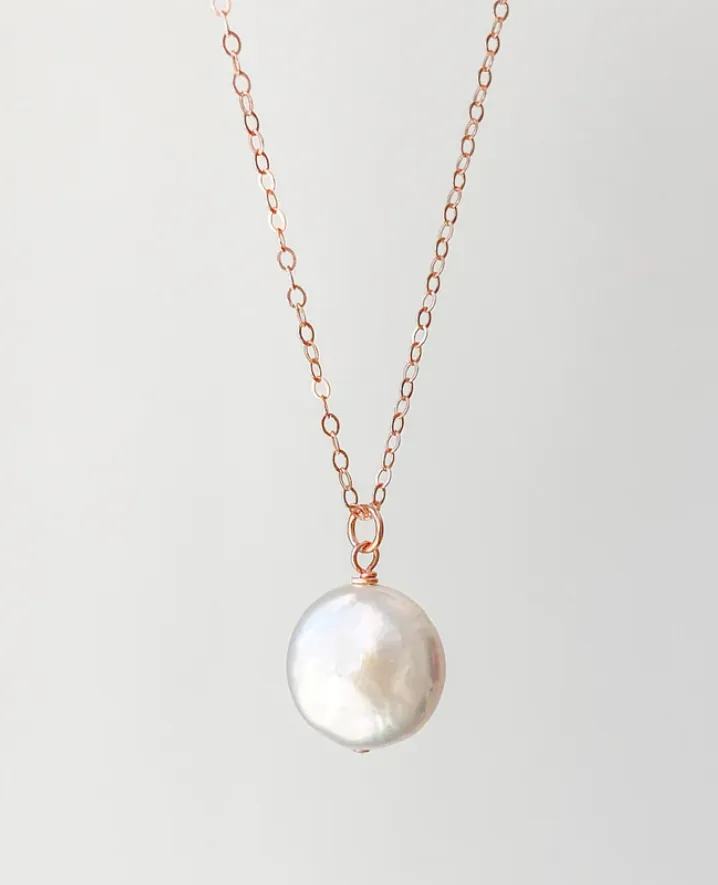 TS Lua Pearl Necklace