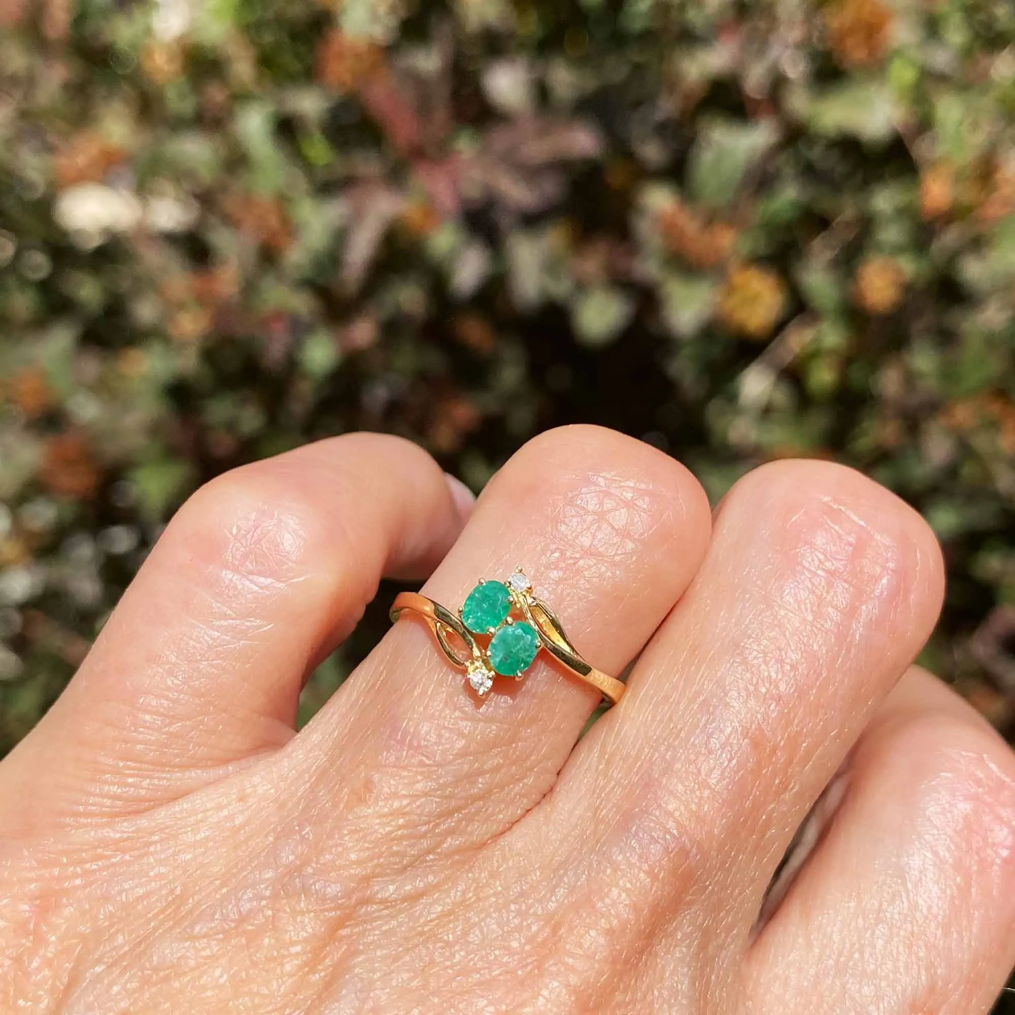 Vintage 14K Gold Emerald Diamond Bypass Ring, Sz 6.25