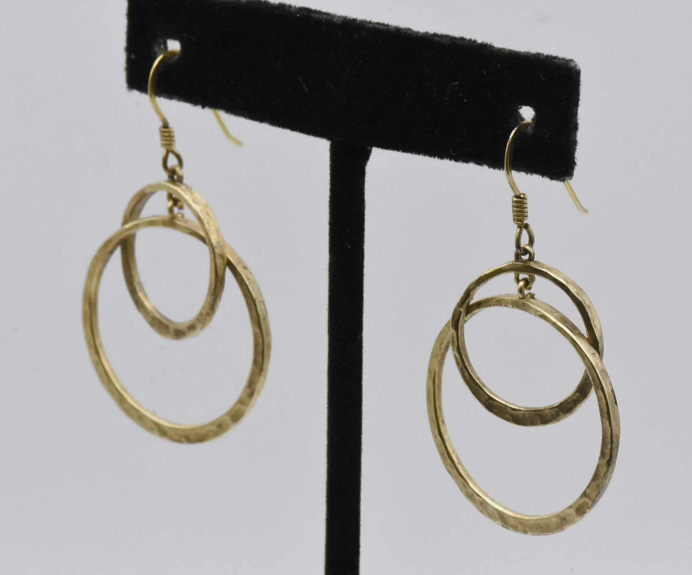 Vintage Gold Tone Sterling Silver Hammered Interlocking Hoop Earrings